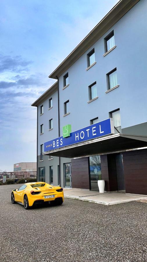 Bes Hotel Cremona Soncino Exterior foto