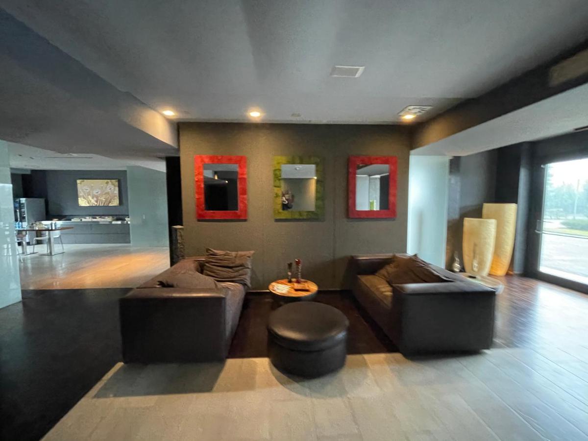 Bes Hotel Cremona Soncino Exterior foto